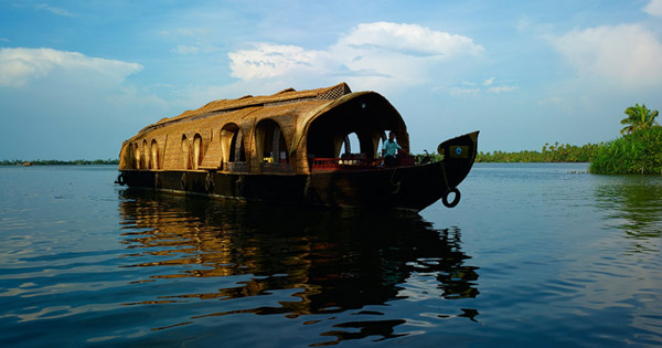 Cruise through Kerala in a houseboat 
