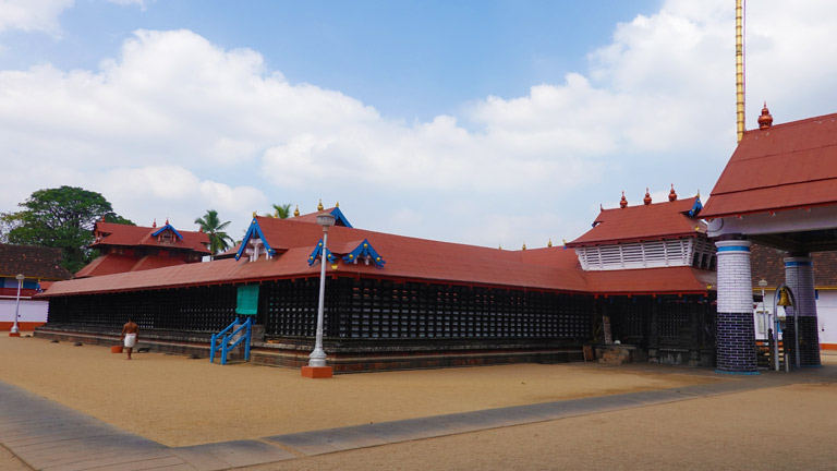 Sree Poornathrayeesa Temple, Ernakulam