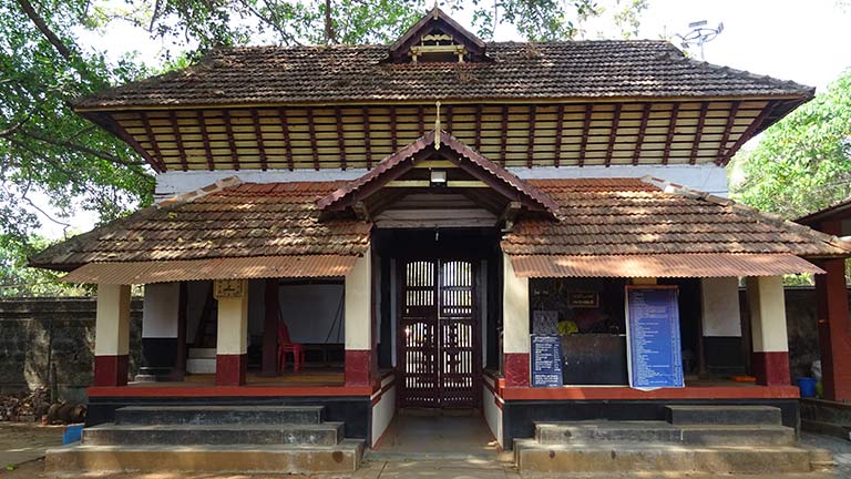 Sree Randu Moorthy Temple, Thrikkangode