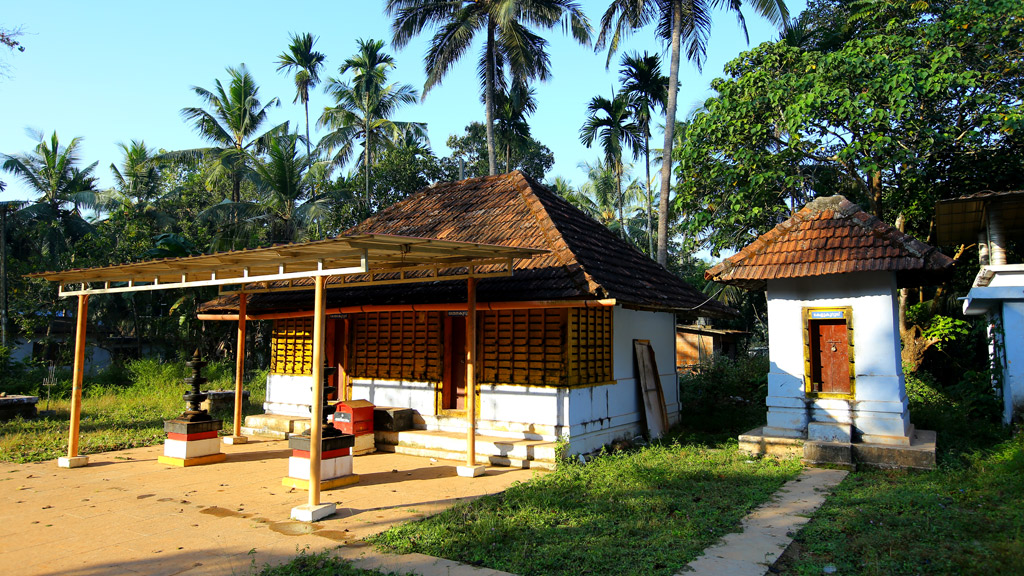 Manikoth Tharavad Temple