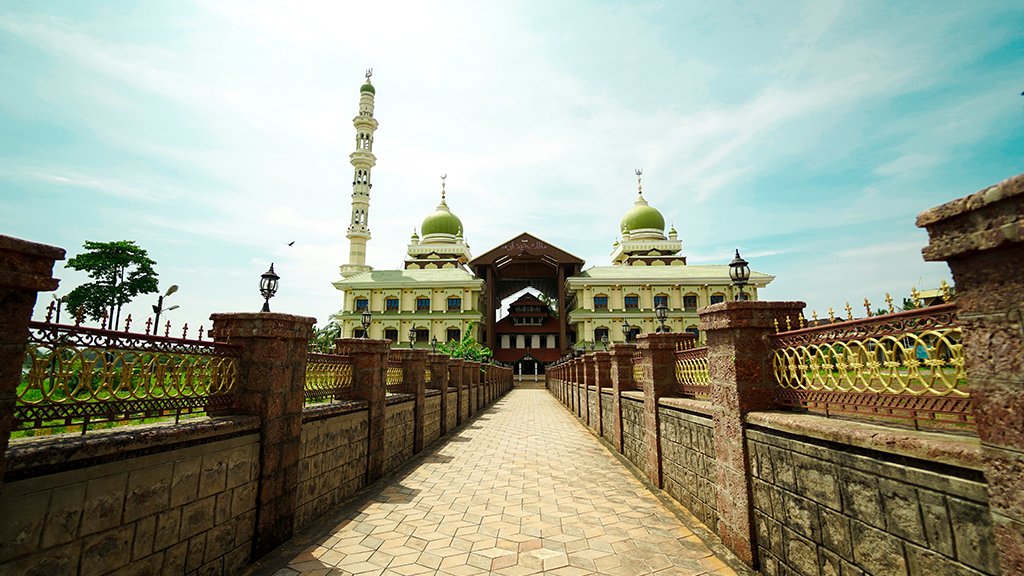 Malik Deenar Mosque