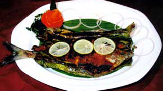 Grilled Pomfret  Fish or Meen Pollichathu