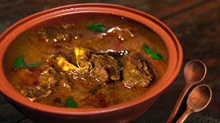 Varutharacha Mutton Curry