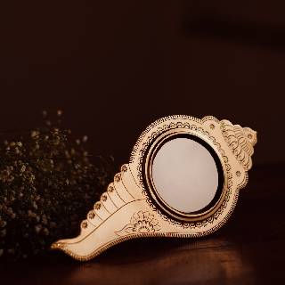 SHANKH- Slanting Conch Shaped Aranmula Kannadi   3