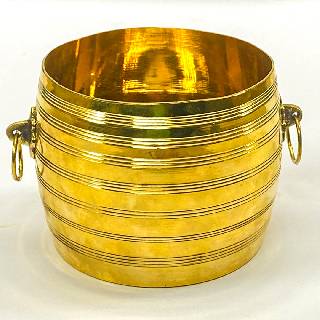 Brass Para – Traditional Kerala Measuring Vessel | Miniature Décor Piece