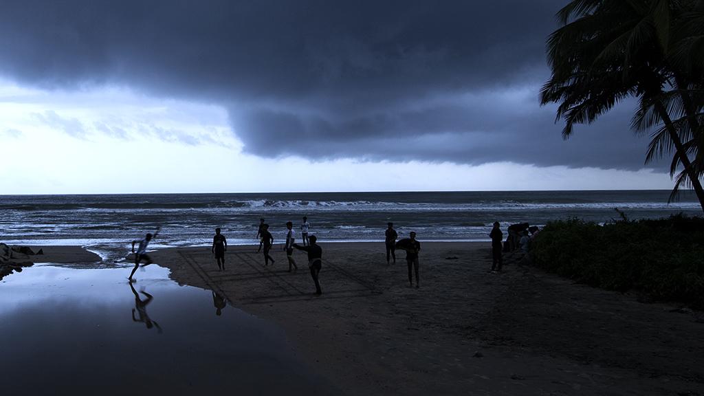 കിളിത്തട്ടു കളി