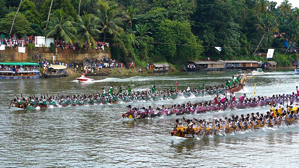 കുമരകം ശ്രീ നാരായണഗുരു ജയന്തി വള്ളംകളി