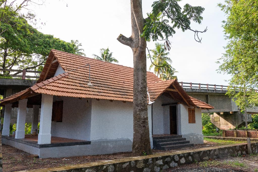 Bungalow Kadavu at Mathilakam, Thrissur