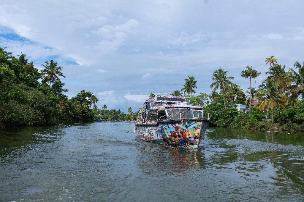 Paravur water taxi  Hop-on Hop-off rides