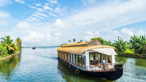 Alleppey Houseboat Day Cruise  With Traditional Kerala Lunch